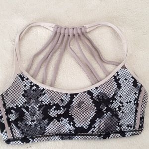 LULULEMON SPORTS BRA! Good Condition!!